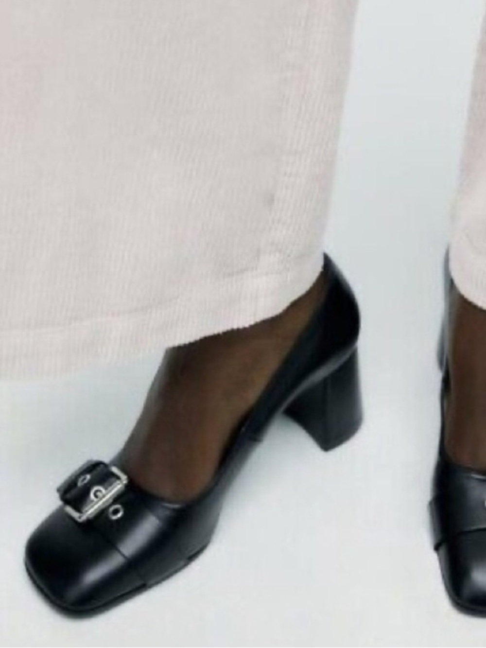 ♠️ {LIKE NEW} ZARA Genuine Leather Buckle Heels